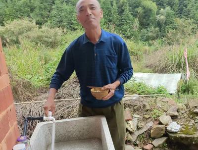 乡村饮水改善见闻:清泉入户润民心 开启美好新生活